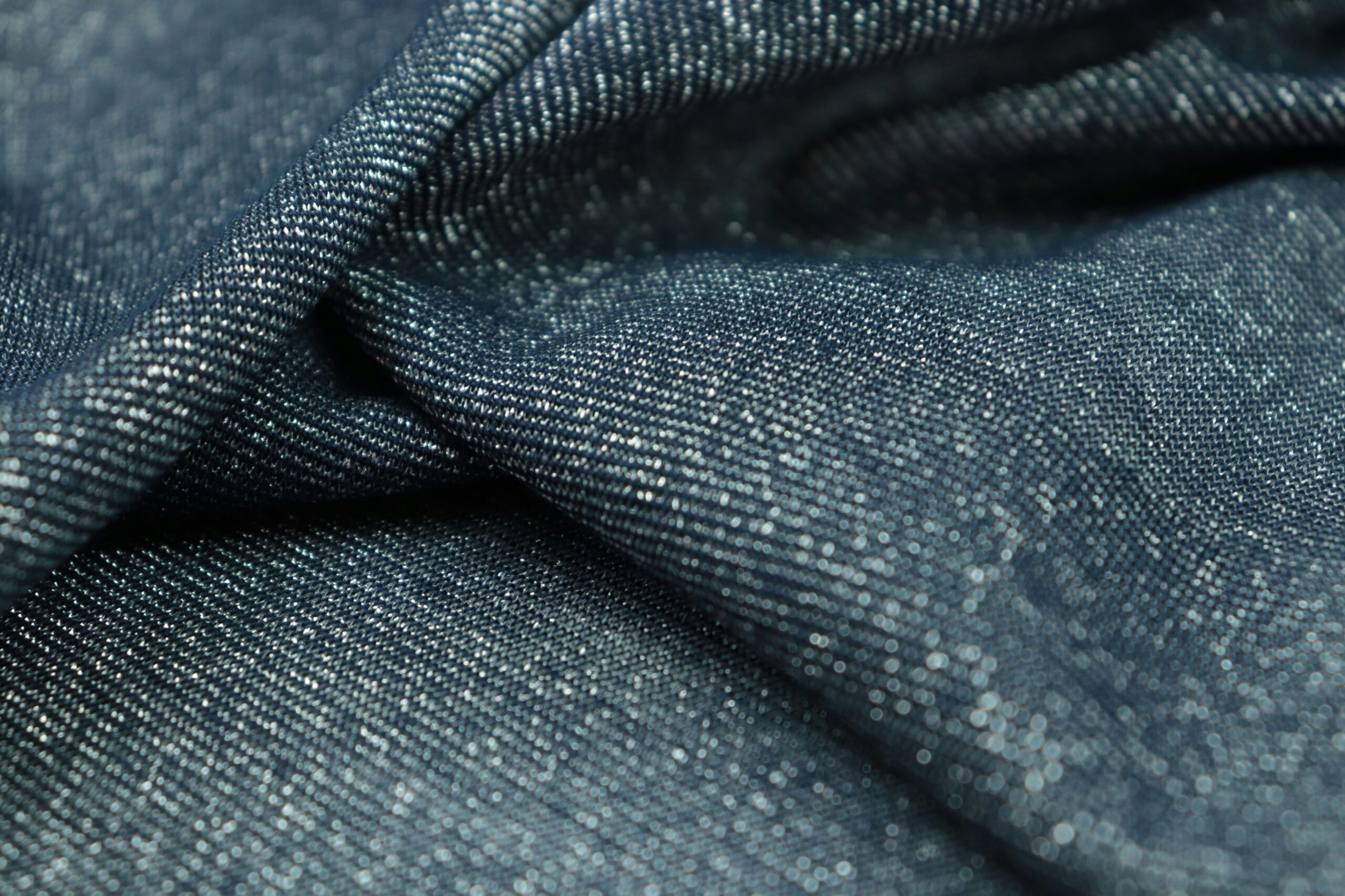 Pullover Herren Trends im Herbst: Welche Stoffe wirklich warm und bequem sind